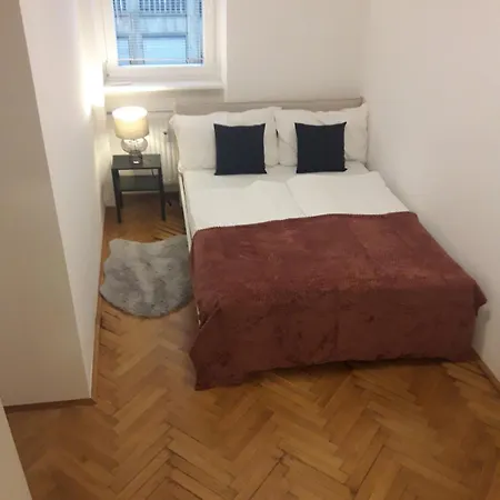 Apartmán Emona *